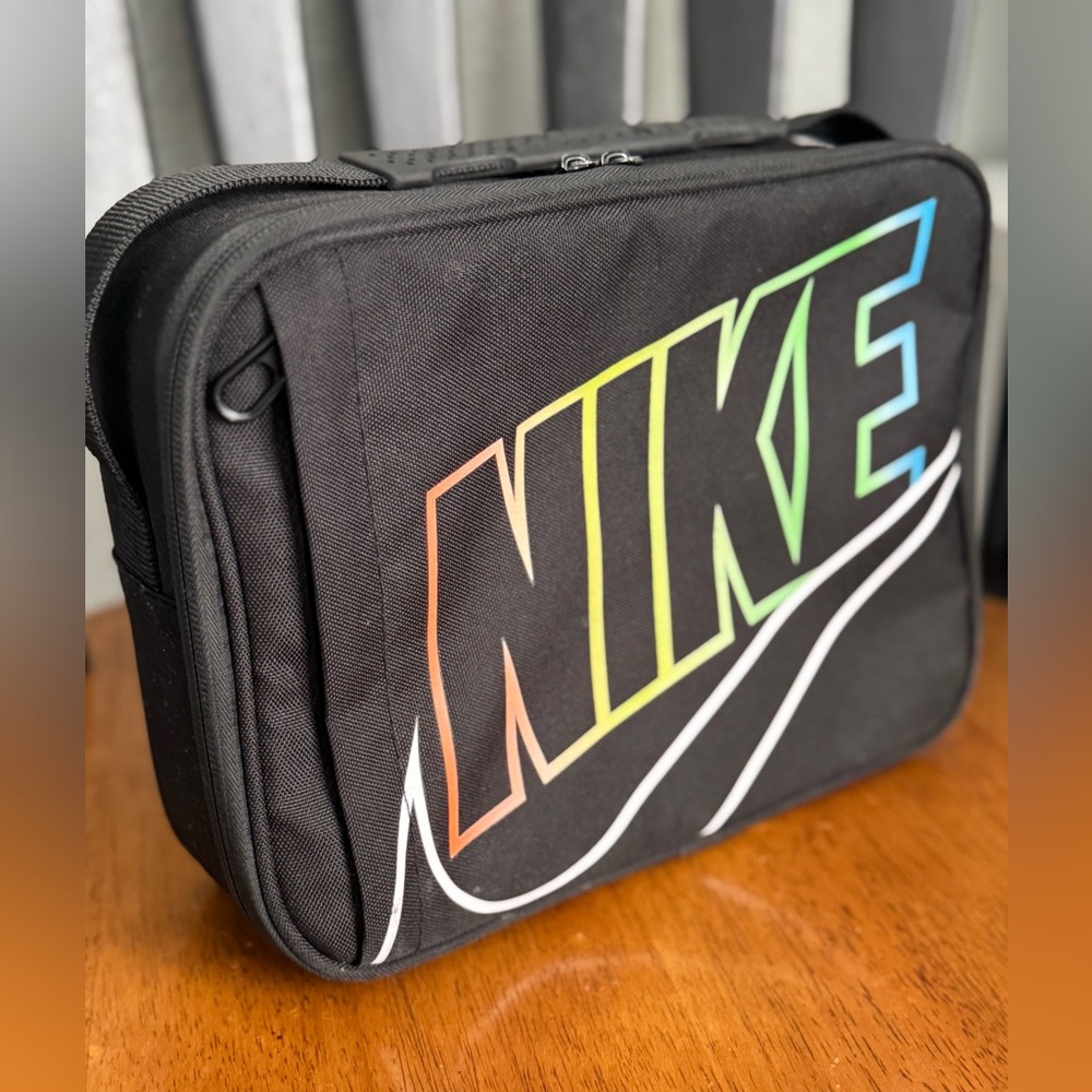 NIKE UNISEX FUTURA FUEL PACK LUNCH BAG
